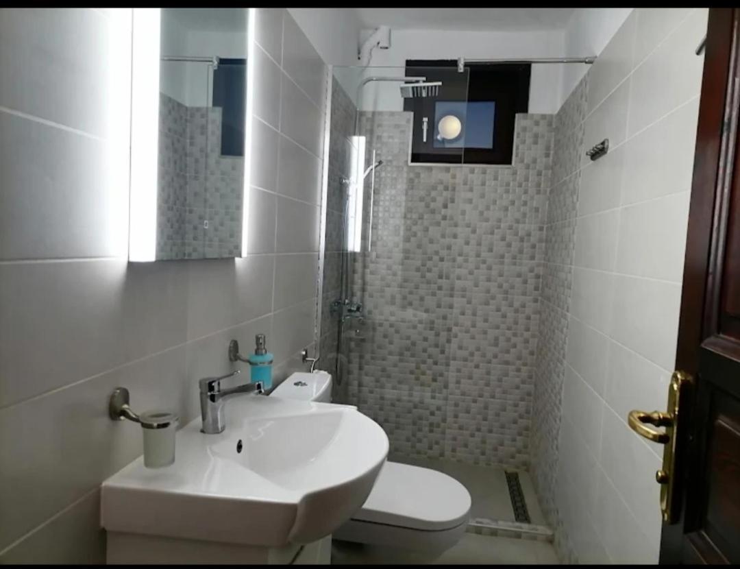 Бор И Шишарка Varzilkovtsi Exterior foto