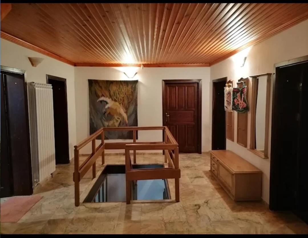 Бор И Шишарка Varzilkovtsi Exterior foto